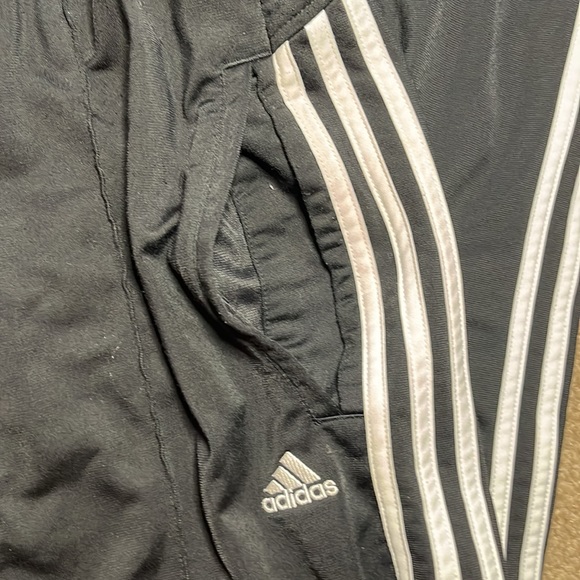Men’s adidas athletic pants with draw string and pockets, size L, EUC - Picture 6 of 7